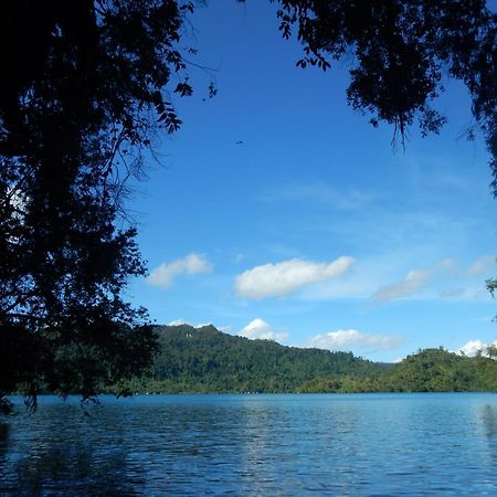 Raja Ampat Blue Sea Villa Besir Buitenkant foto
