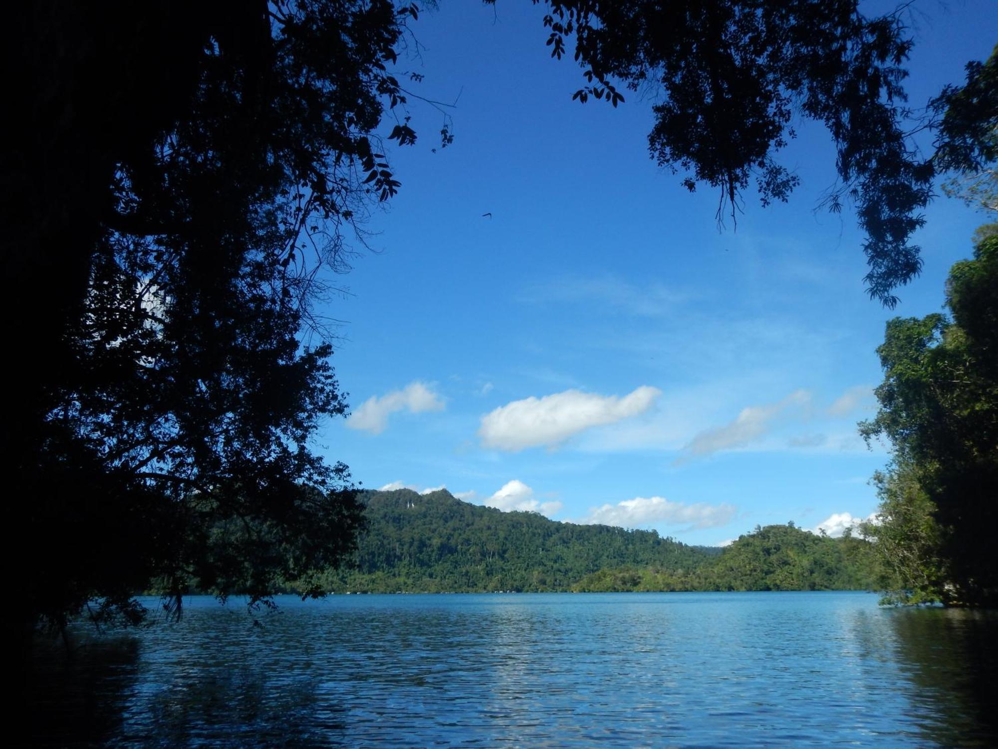Raja Ampat Blue Sea Villa Besir Buitenkant foto