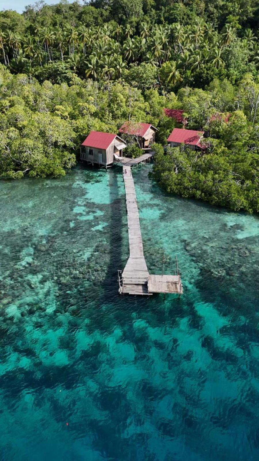 Raja Ampat Blue Sea Villa Besir Buitenkant foto